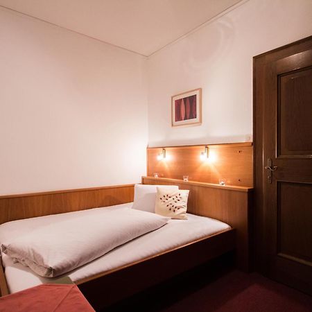 Hotel Restaurant Platzer Gmund in Karnten Quarto foto